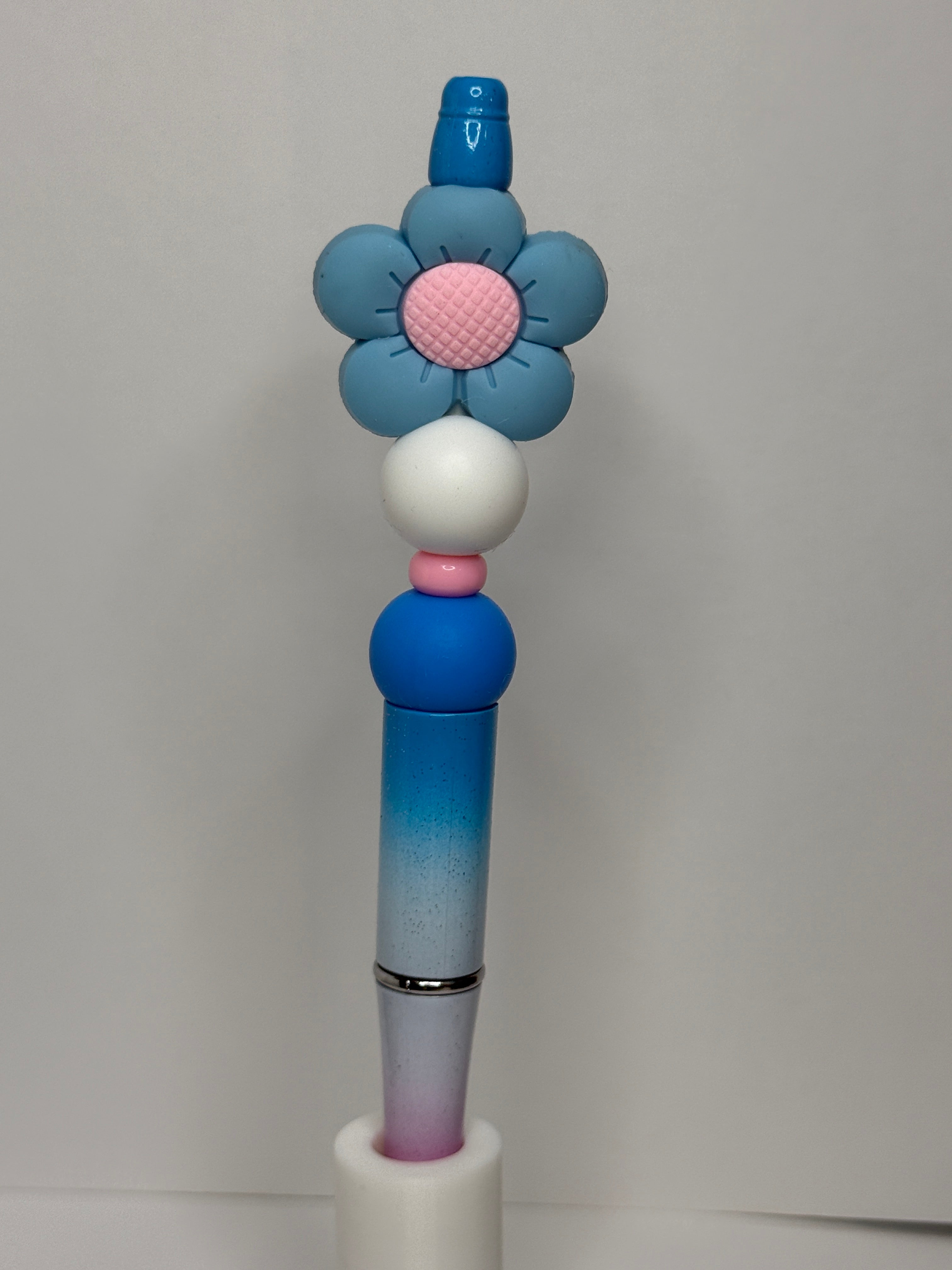 Flower beaded pen